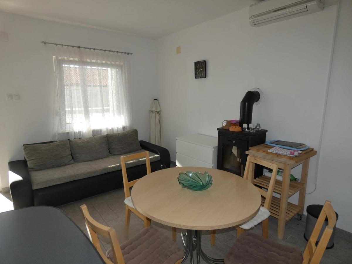 Tomo Apartment Starigrad Paklenica Exterior foto