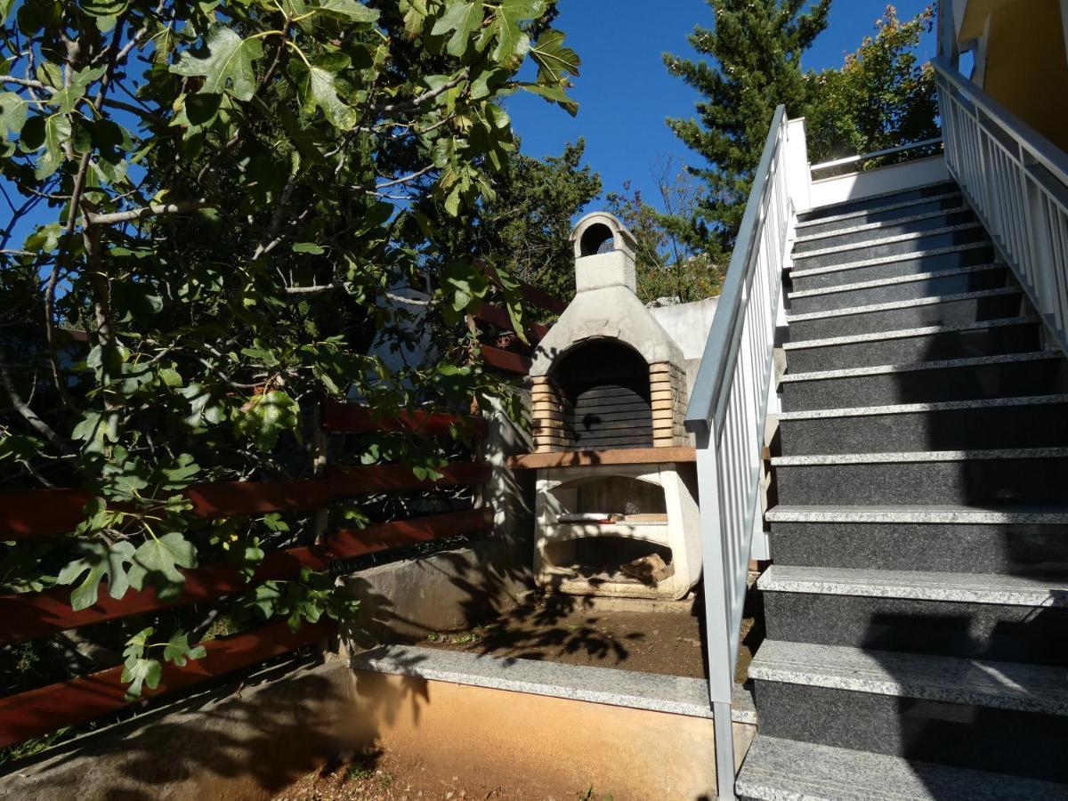 Tomo Apartment Starigrad Paklenica Exterior foto